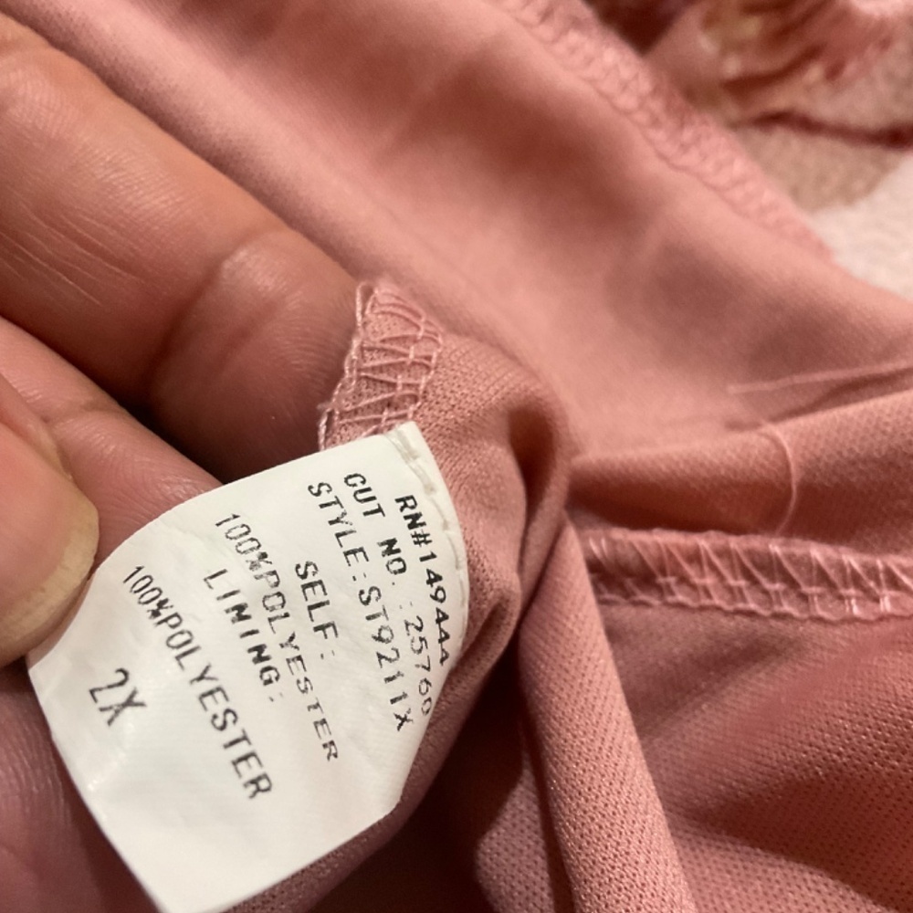 Plus Size Pink Top Size 2X - Picture 8 of 8